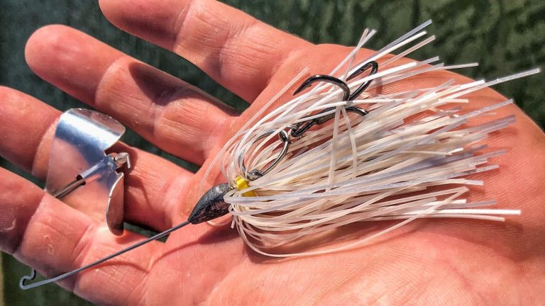 Spinnerbaits how to trailer hook rigging 
