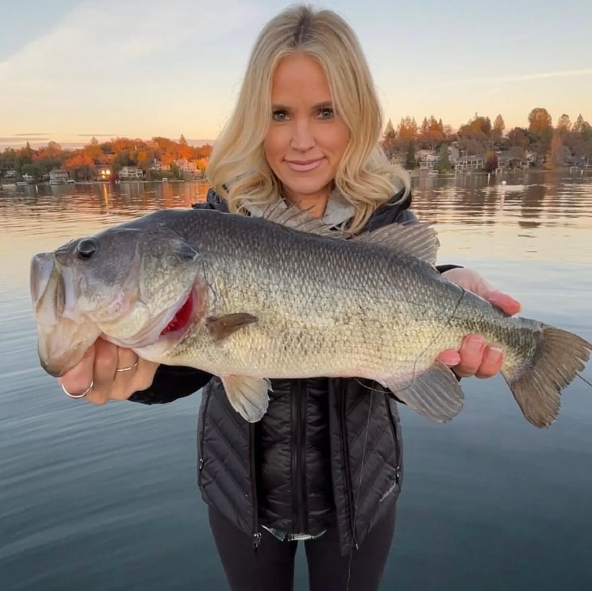 Kelly Fish Ambassador Spotlight | Kelly Hollingsworth โ MONSTERBASS