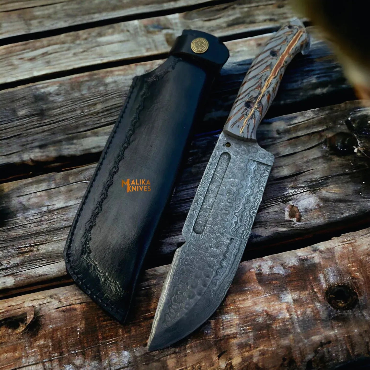 MALIKA KNIVES simple Damascus Bowie Knife Pine Cone Resin Handle