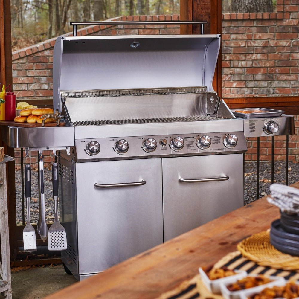 77352 | Stainless Propane Gas Grill