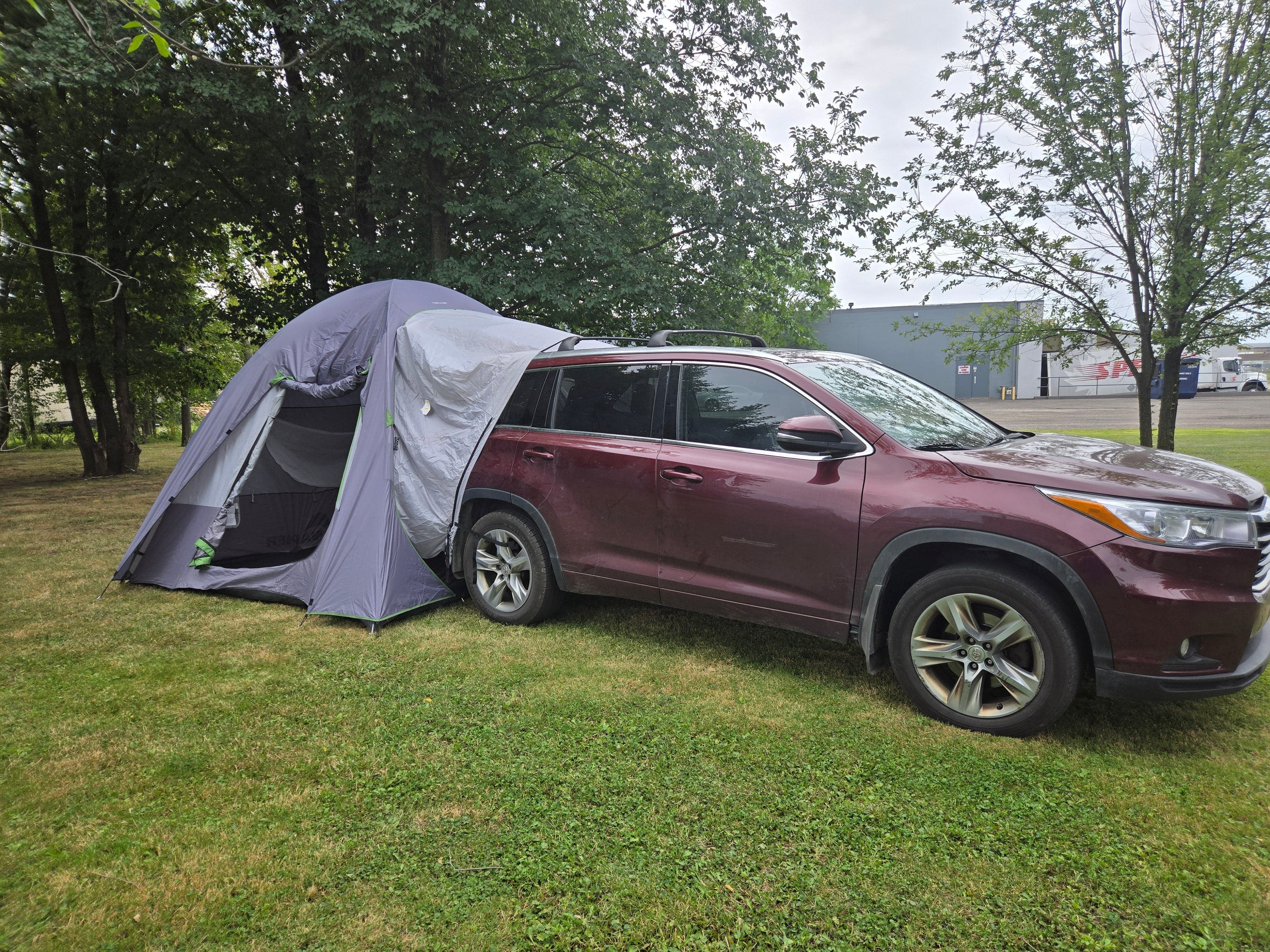 Backcountry Sportsman Backroadz SUV Tent