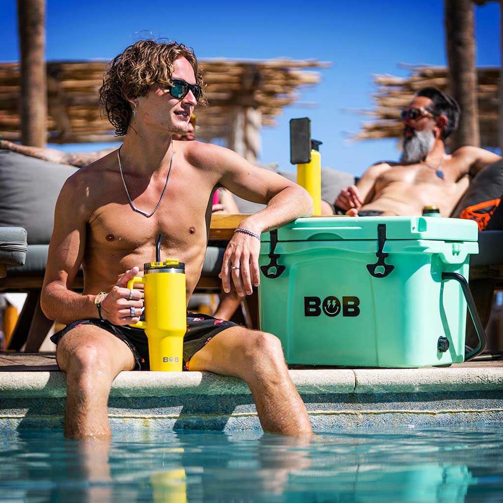 Bob - The Cooler Co. Hard Coolers 25QT / 23.6L "Wingman" Hard Cooler