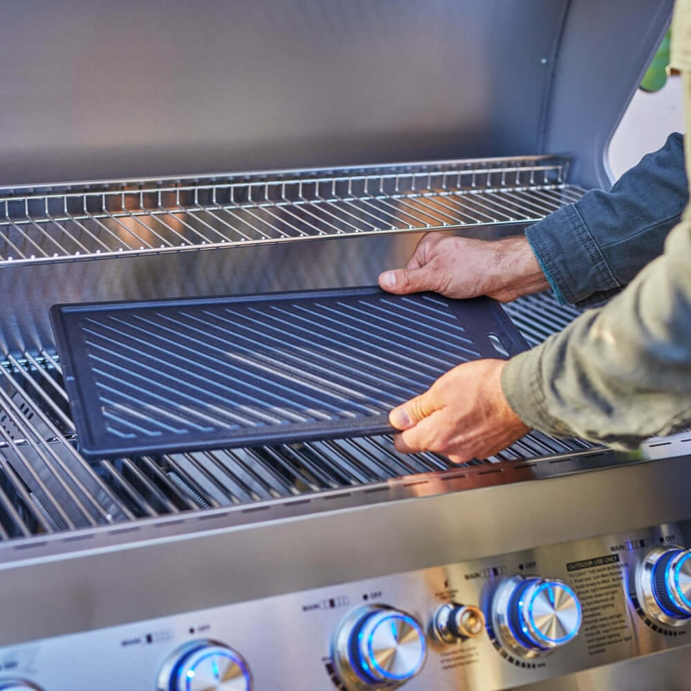 77352 | Stainless Propane Gas Grill
