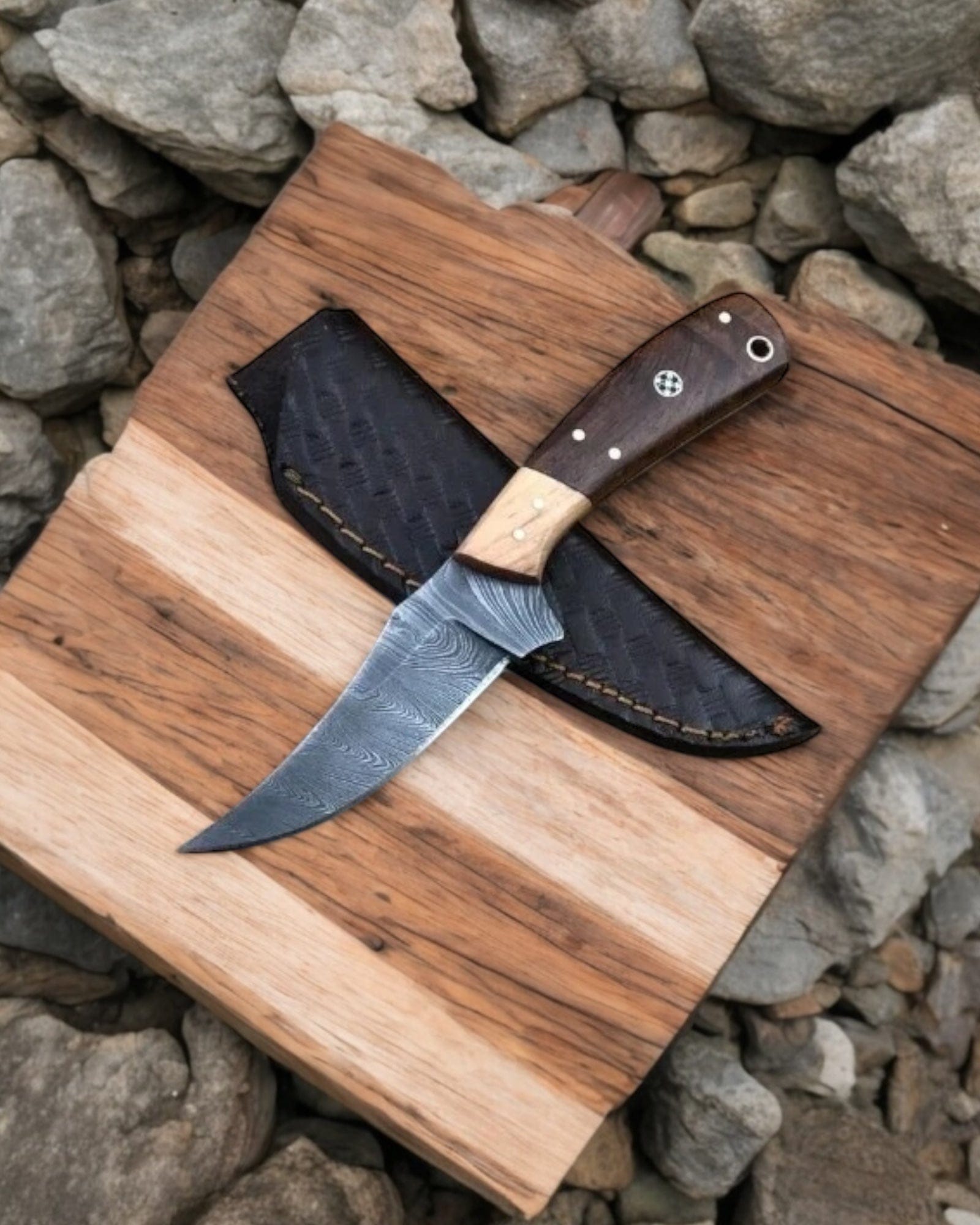 cskforged Hunting knives Elegant Damascus Steel Hunting Knife - Rosewood Handle, Handcrafted for Outdoorsmen