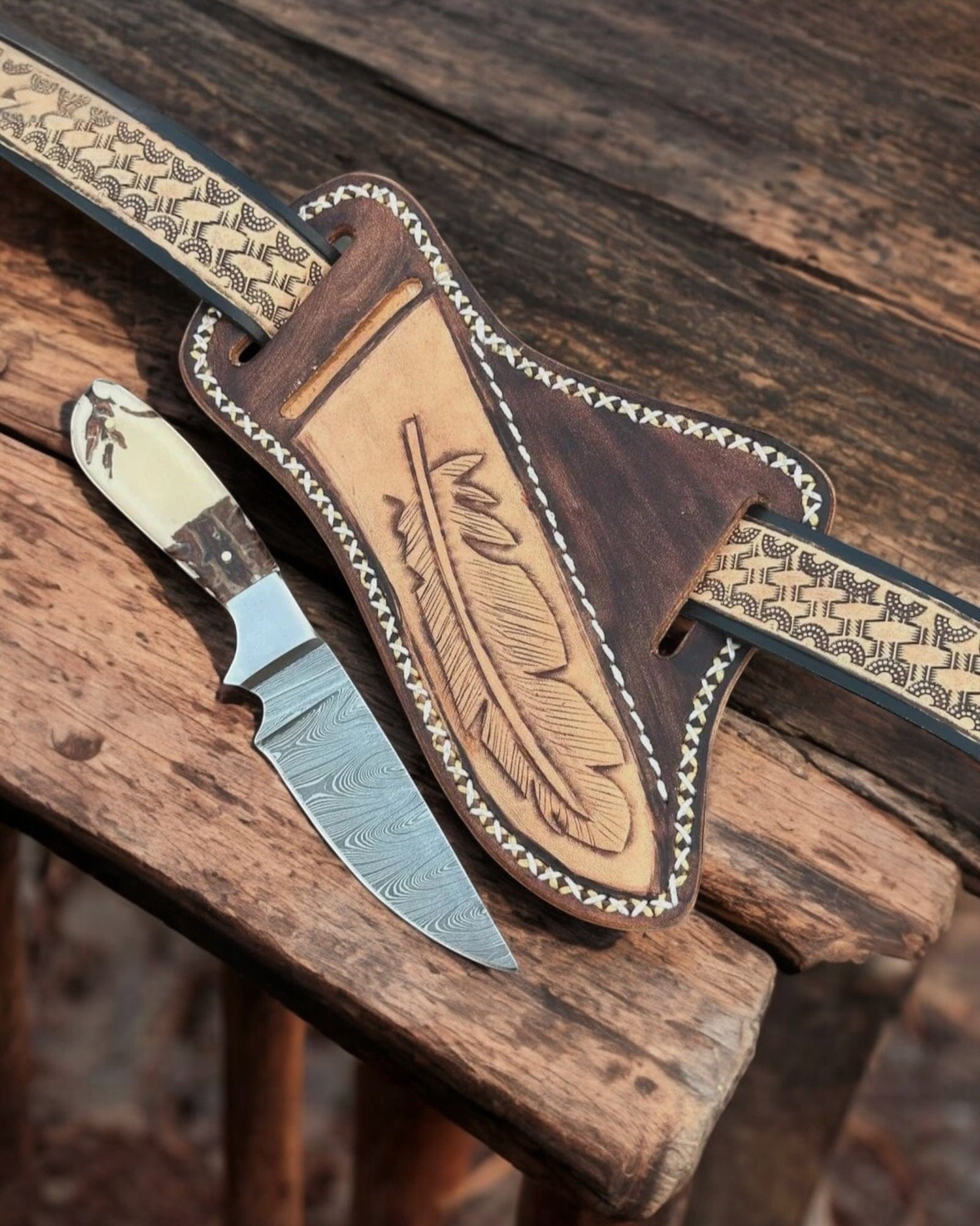 cskforged Hunting knives Handmade Damascus Belt Knife – Epoxy Pine Cone Handle