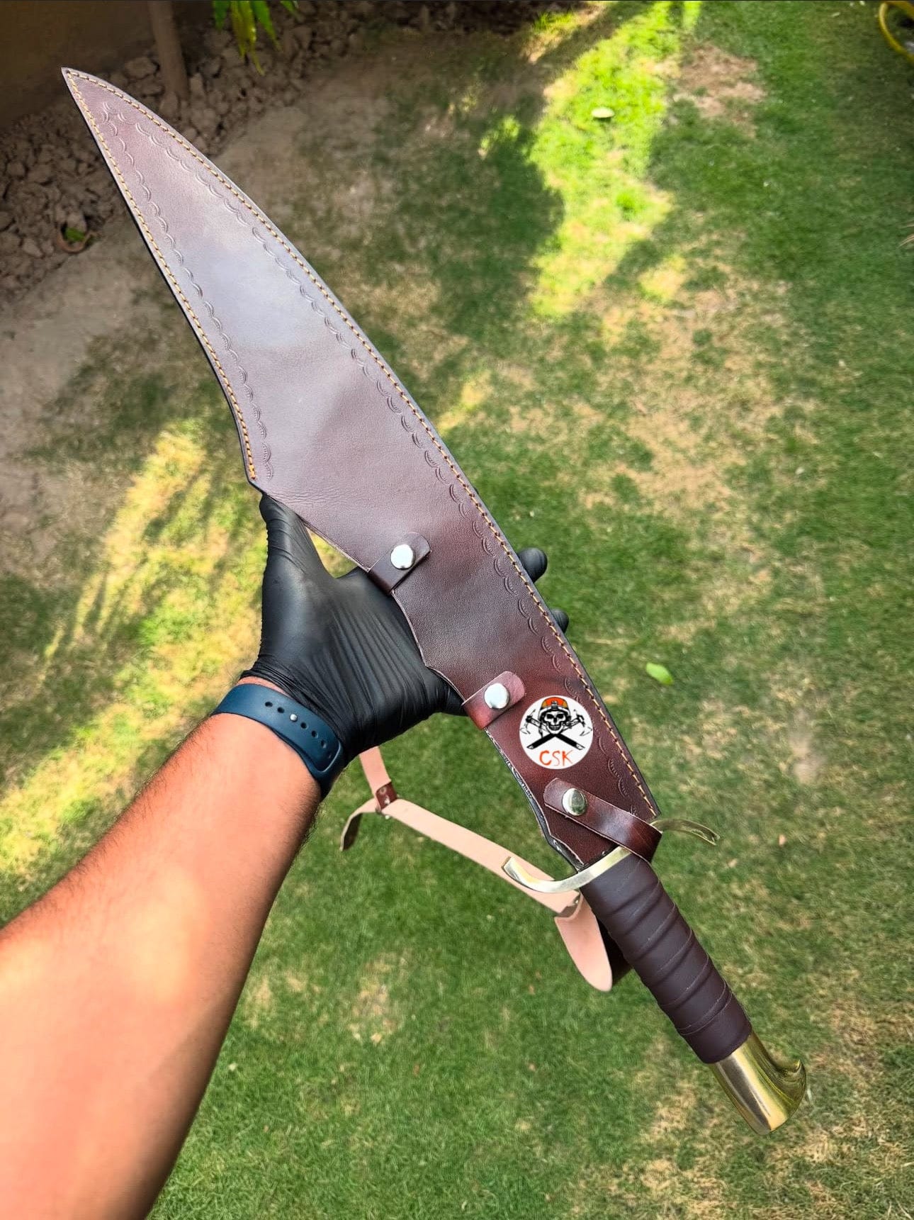 cskforged Knight sword Spartan style sword with a leather-wrapped handle,Brass guard and pommel,Ornate patterned Blade