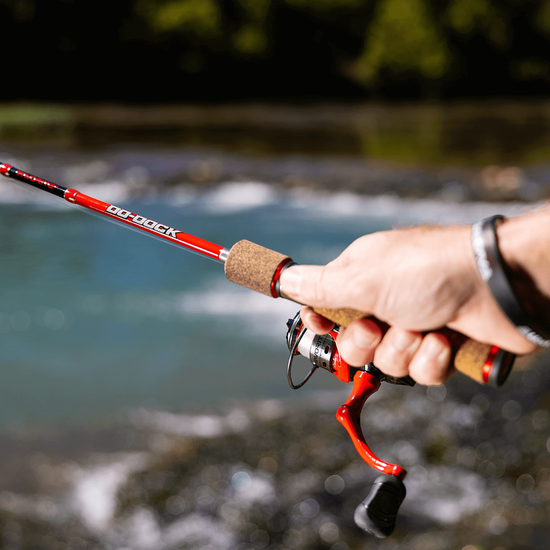 Favorite Fishing Fishing Rod 5'3" Medium 1 piece Do Dock Snub Nose Crappie Spinning Rod