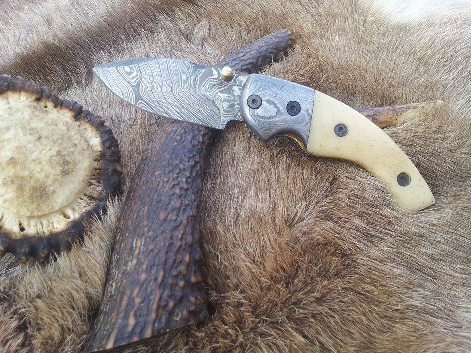 KBS Knives Store Folding Knives Everyday Carry Damascus Steel Folding Pocket Knife with Bone Handle & Damascus Bolster