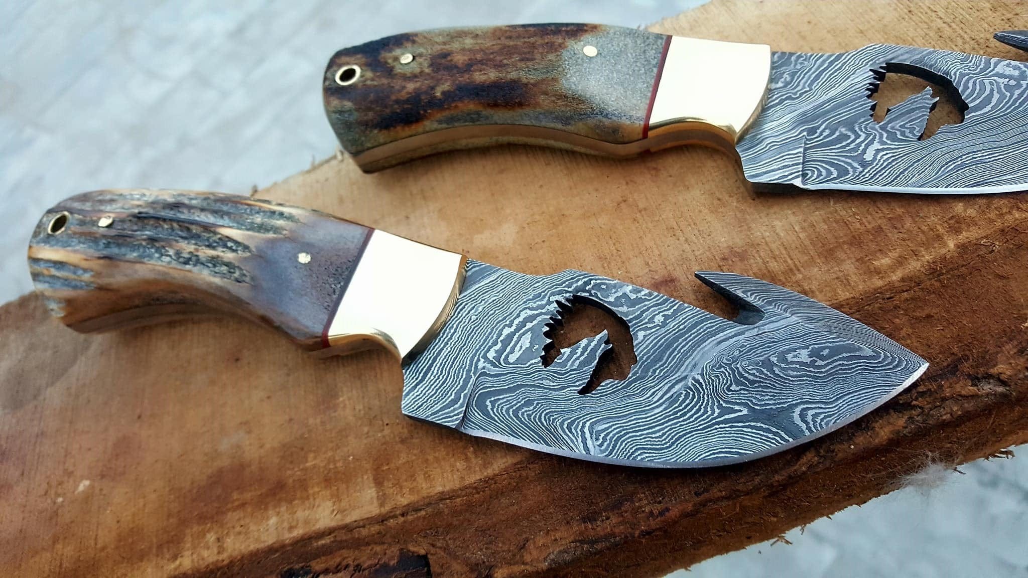 KBS Knives Store Guthook Knives Custom Handmade Deer Gut Hook Skinning Knife – Damascus Steel with Antler Horn Handle