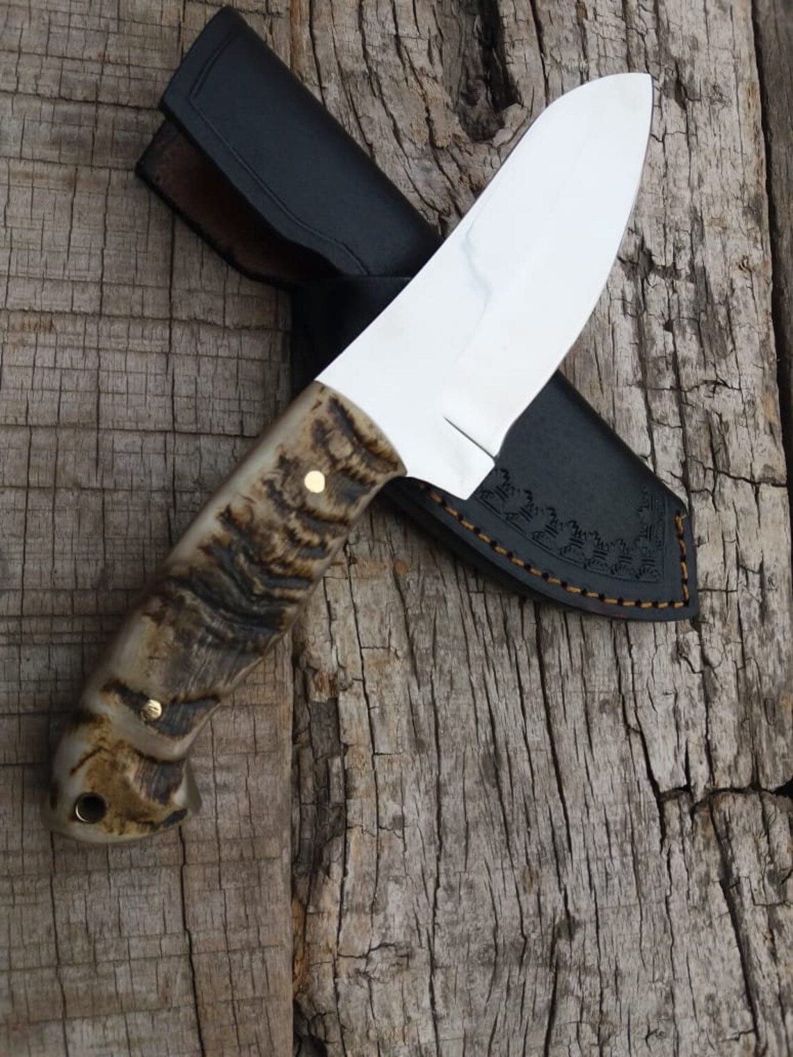 KBS Knives Store Hunting Knife Custom Handmade D2 Steel Hunting Knife with Mountain Sheep Horn Handle – 8.5" | KBS Knives