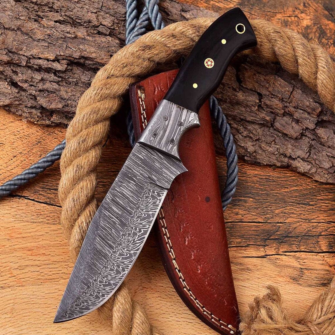 KBS Knives Store Hunting Knife Ridgeback Ranger-Custom Handcrafted Damascus Steel Hunting Knife with Buffalo Horn Handle and Damascus Bolster