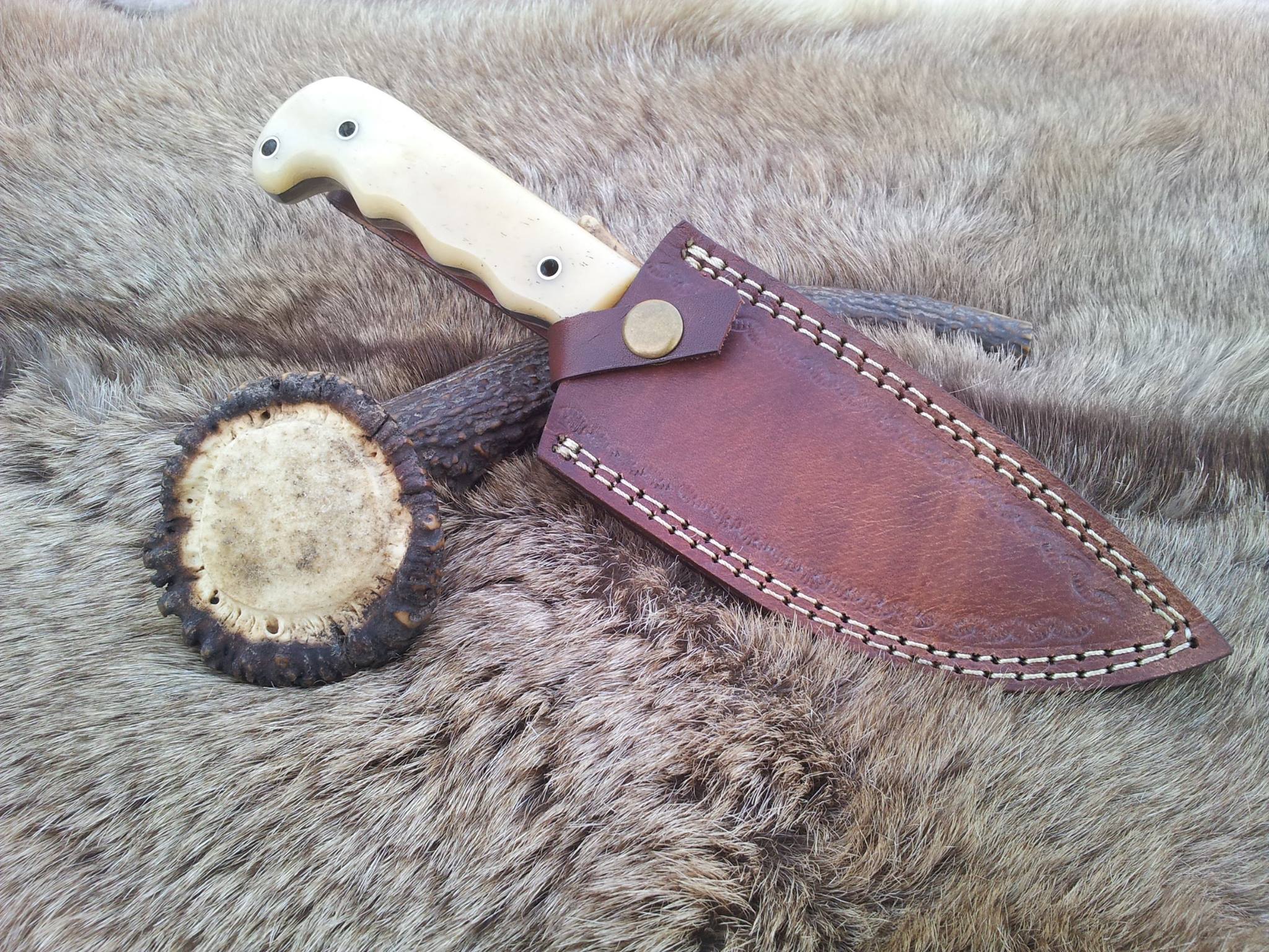 KBS Knives Store Hunting Knife The Wilderness Edge: Custom Handmade Damascus Steel Outdoor Hunting Knife | Bone Handle | 10 Inches | KBS Knives
