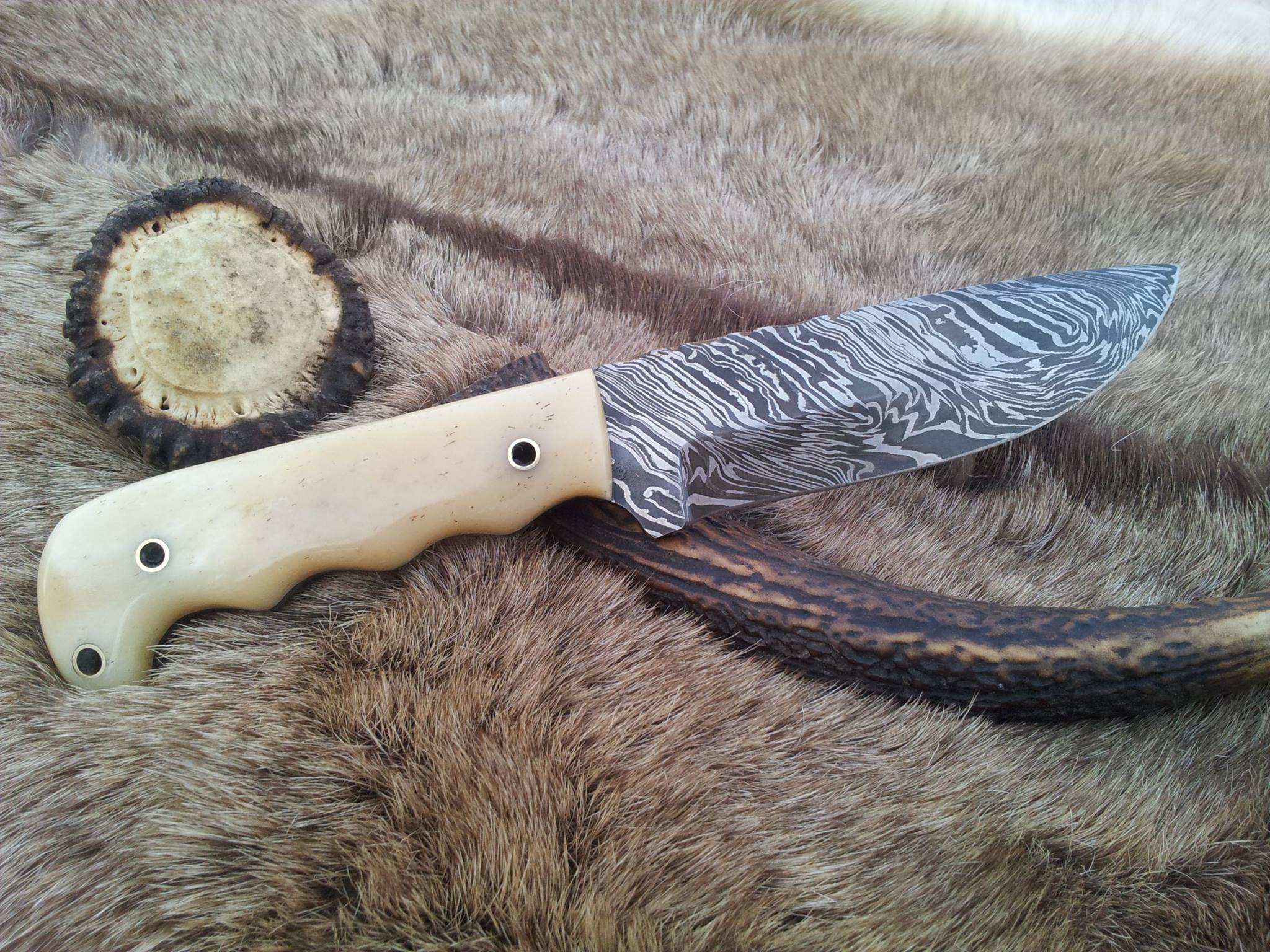 KBS Knives Store Hunting Knife The Wilderness Edge: Custom Handmade Damascus Steel Outdoor Hunting Knife | Bone Handle | 10 Inches | KBS Knives