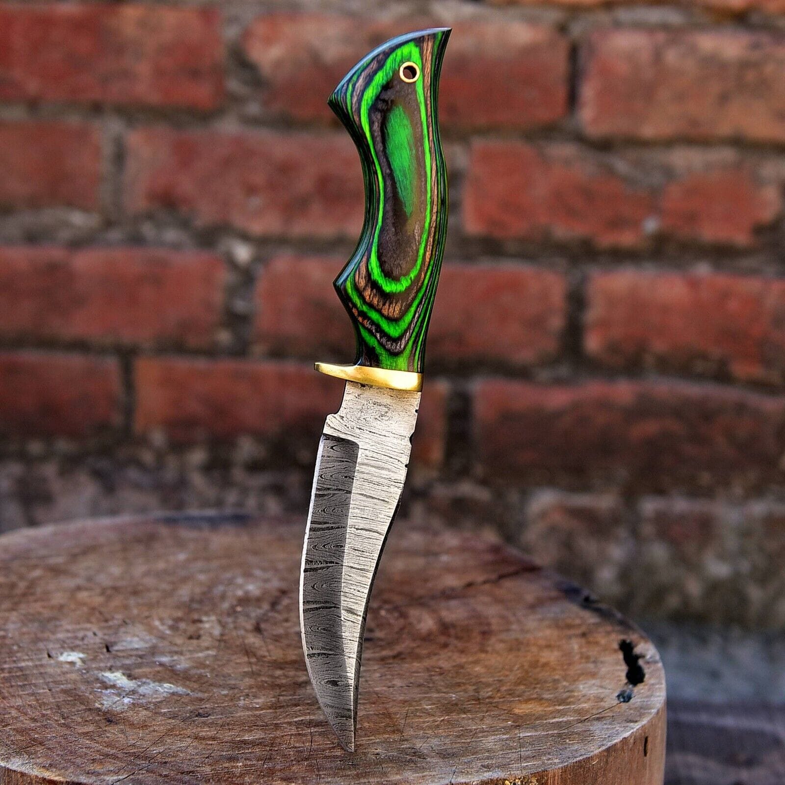 KBS Knives Store Hunting Knife Wilderness Explorer: Hunting Knife with Twist Damascus Steel Blade, Exotic Pakka Wood Handle, Brass Guard, and Leather Sheath