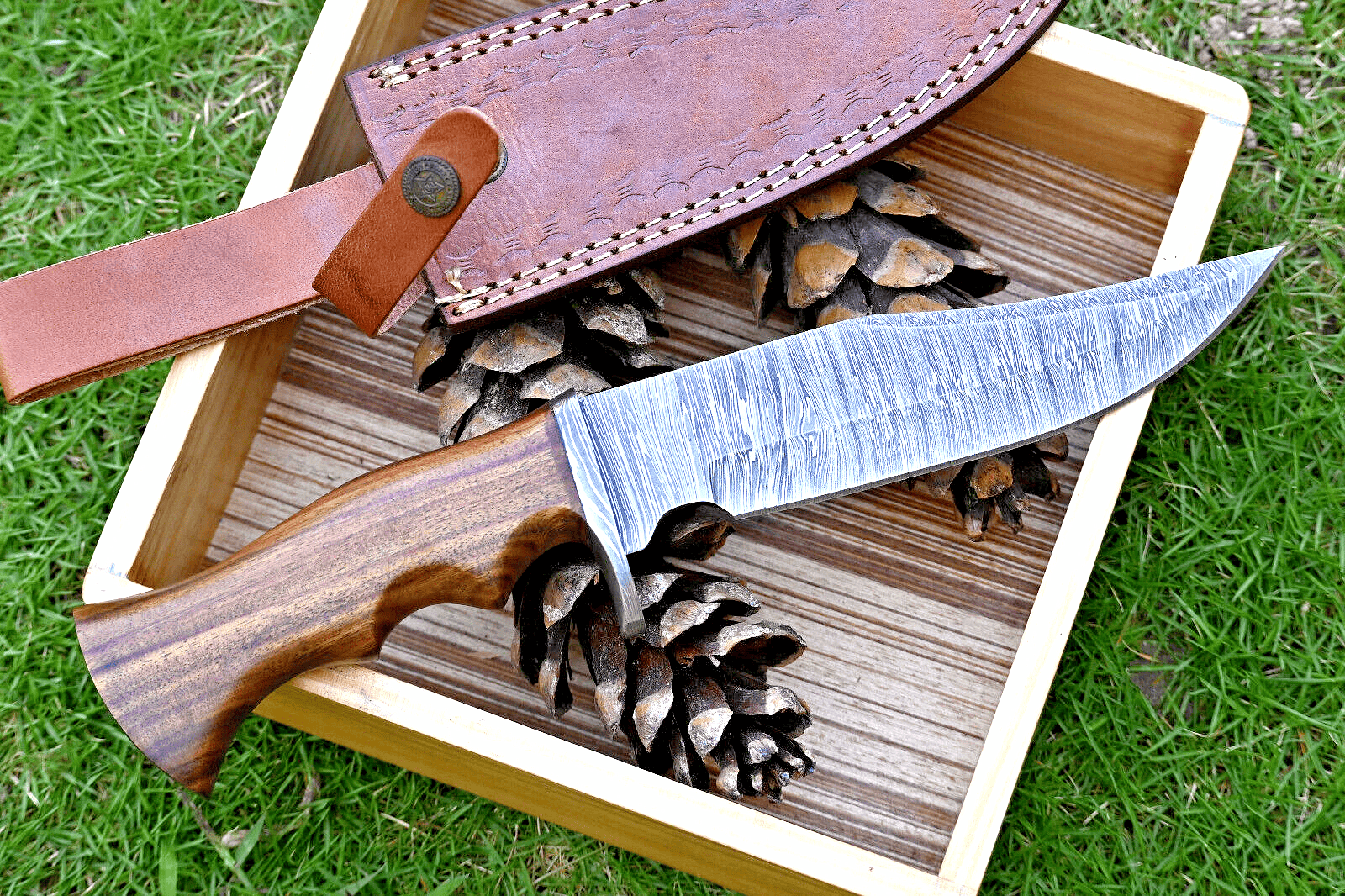 KBS Knives Store Hunting Knife Wilderness Guardian: Hunting Knife with Damascus Steel Blade, Rosewood Handle, Damascus Guard, and Leather Sheath