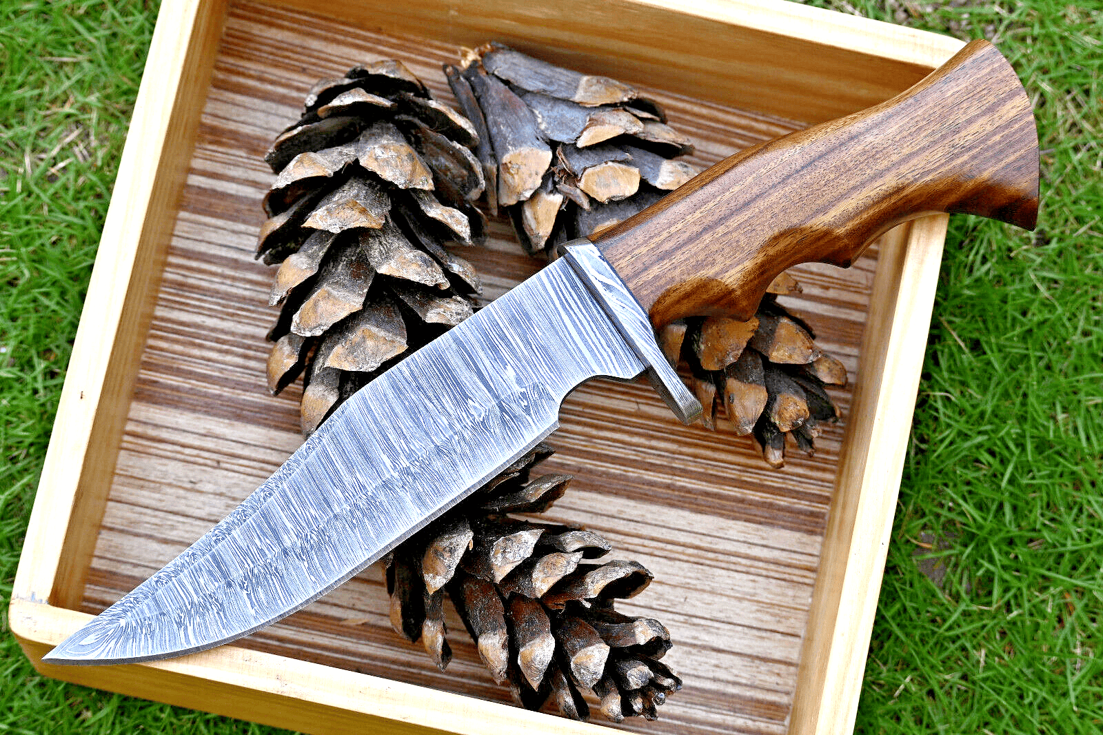 KBS Knives Store Hunting Knife Wilderness Guardian: Hunting Knife with Damascus Steel Blade, Rosewood Handle, Damascus Guard, and Leather Sheath