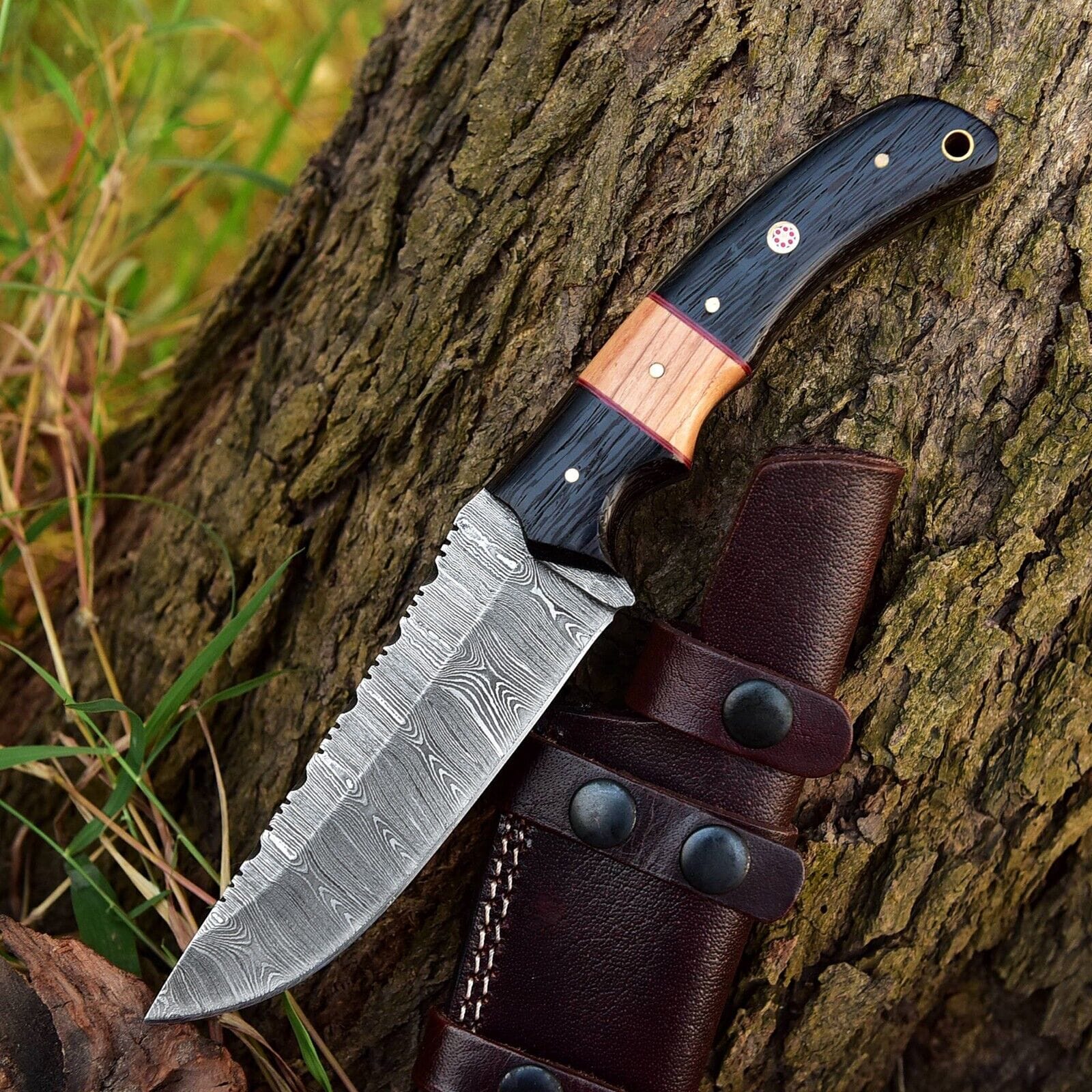 KBS Knives Store Hunting Knife Wilderness Wanderer: Hunting Knife with Twist Damascus Steel Blade, Wenge Wood and Olivewood Handle, and Leather Sheath