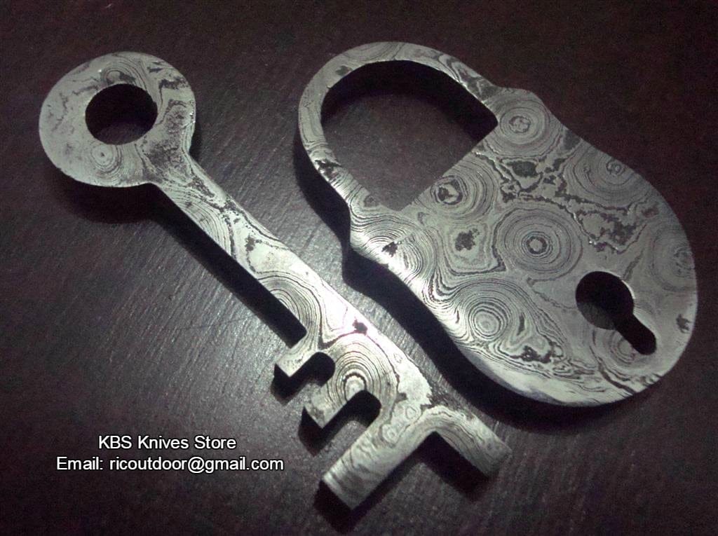 KBS Knives Store Knives DAMASCUS OLD LOCK and KEY PENDANTS