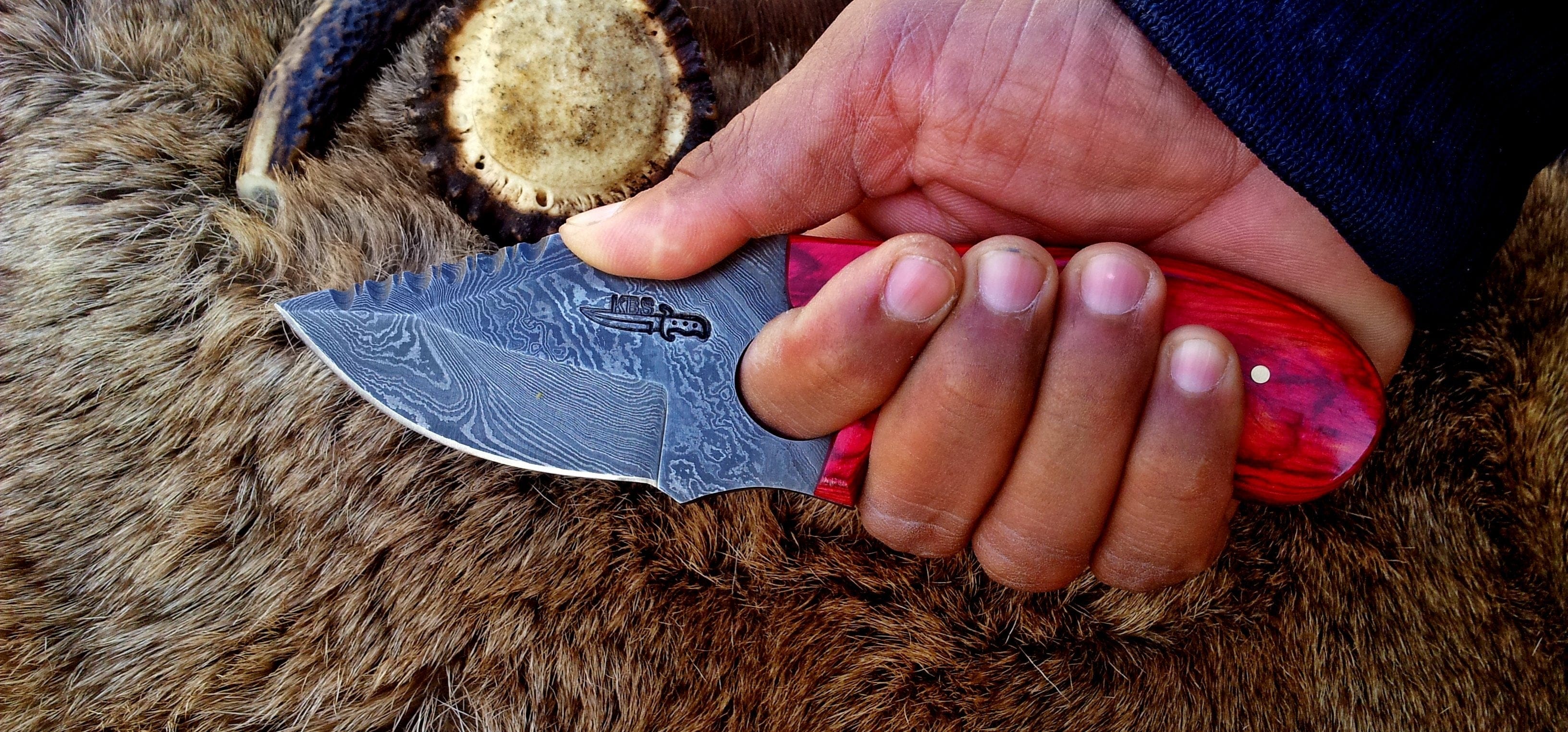 KBS Knives Store Skinner Knives Custom Damascus Steel Field Dressing Deer Skinning Knife with Pakka Wood Handle – 7.5 Inch Drop Point Blade with Finger Hole