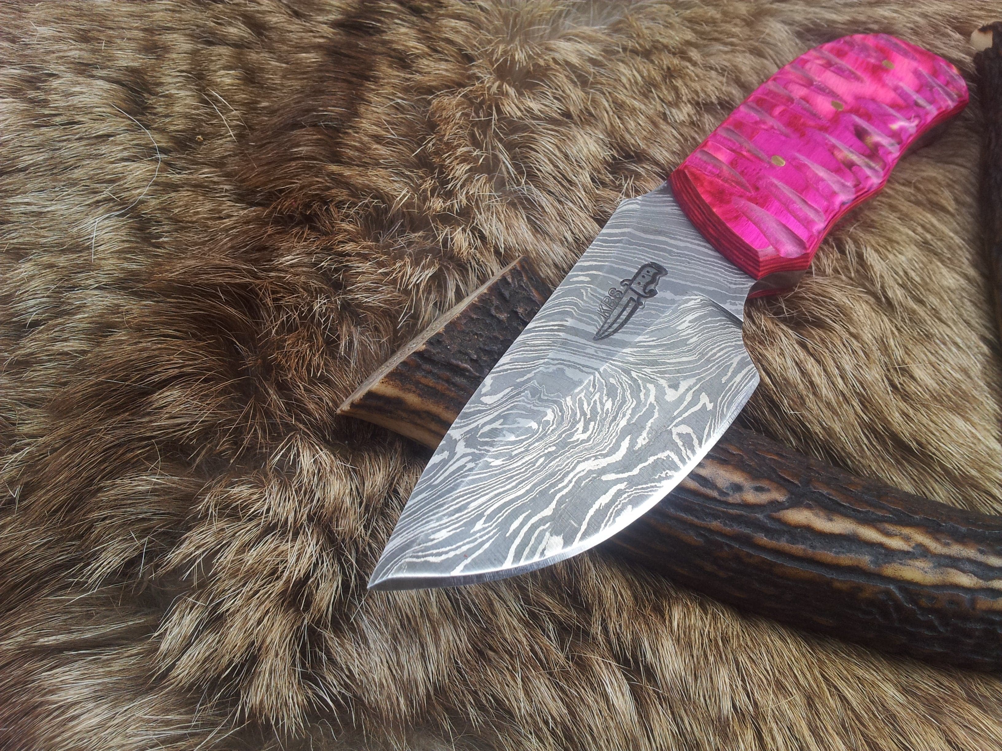KBS Knives Store Skinner Knives Exotic Pink Pakka Wood Damascus Steel Drop Point Skinning Knife – 7 Inch Overall Length