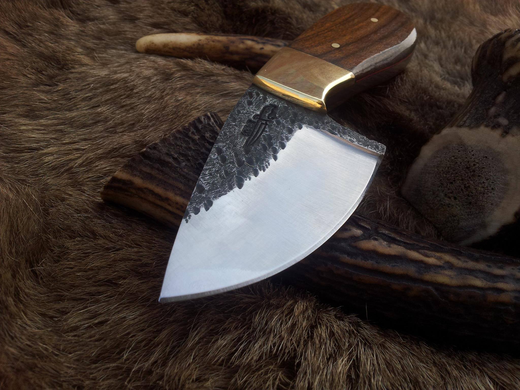 KBS Knives Store Skinner Knives Hand-Forged 1095 Tool Steel Field Dressing Deer Skinning Knife – 6 Inch Drop Point Blade with Rosewood Handle