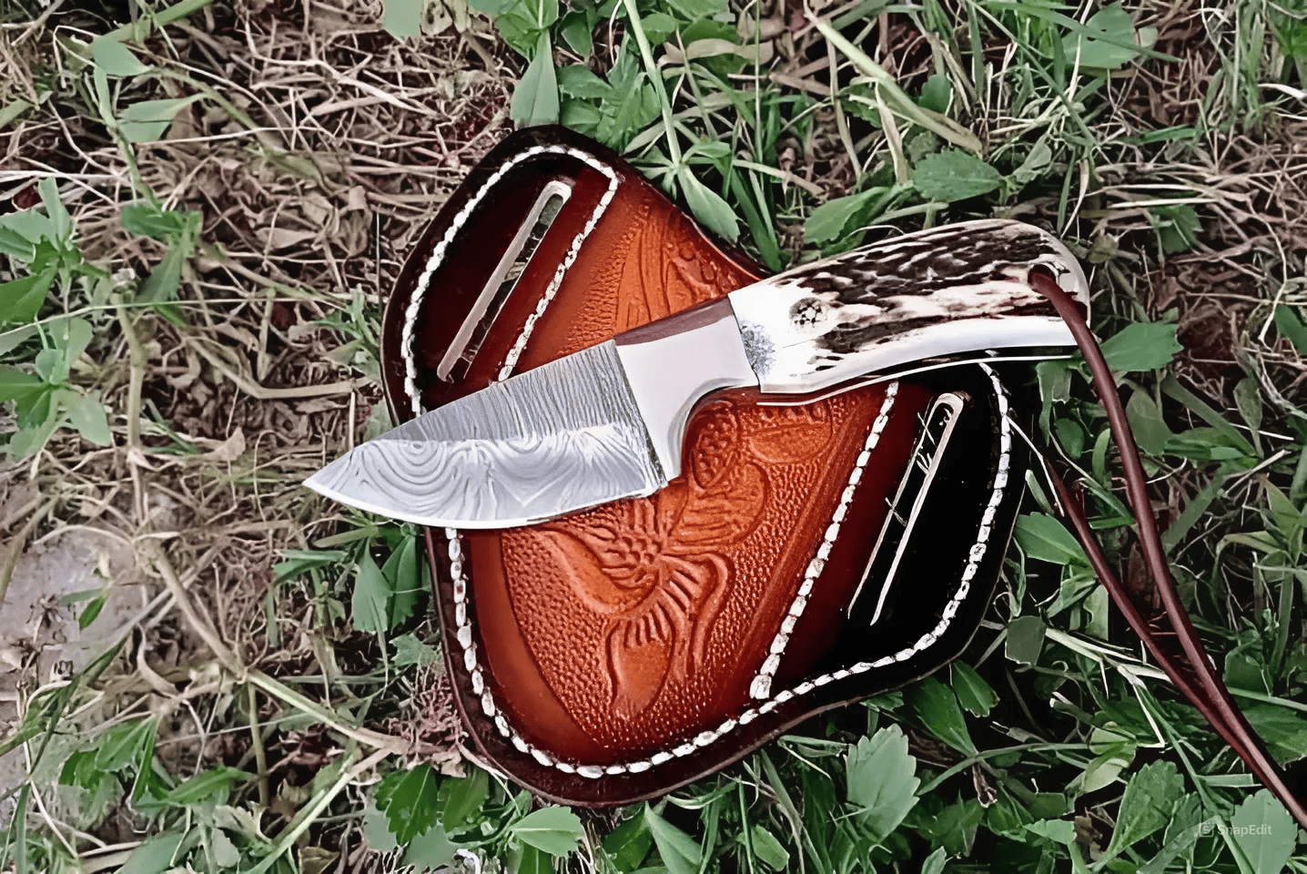 KBS Knives Store Skinning Knives Antler's Edge Mini Skinning Knife: Custom Handmade Damascus Steel