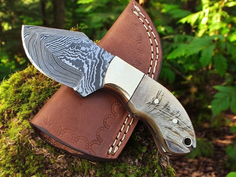 KBS Knives Store Skinning Knives Best Knife to Skin Deer – Custom Damascus Steel Skinning Knife with Sheep Horn Handle
