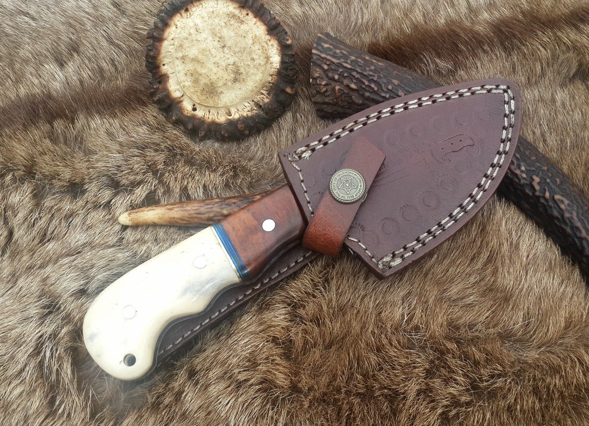 KBS Knives Store Skinning Knives Damascus Steel Drop Point Skinning Knife with Bone and Rosewood Handle – 7 Inch Overall Length