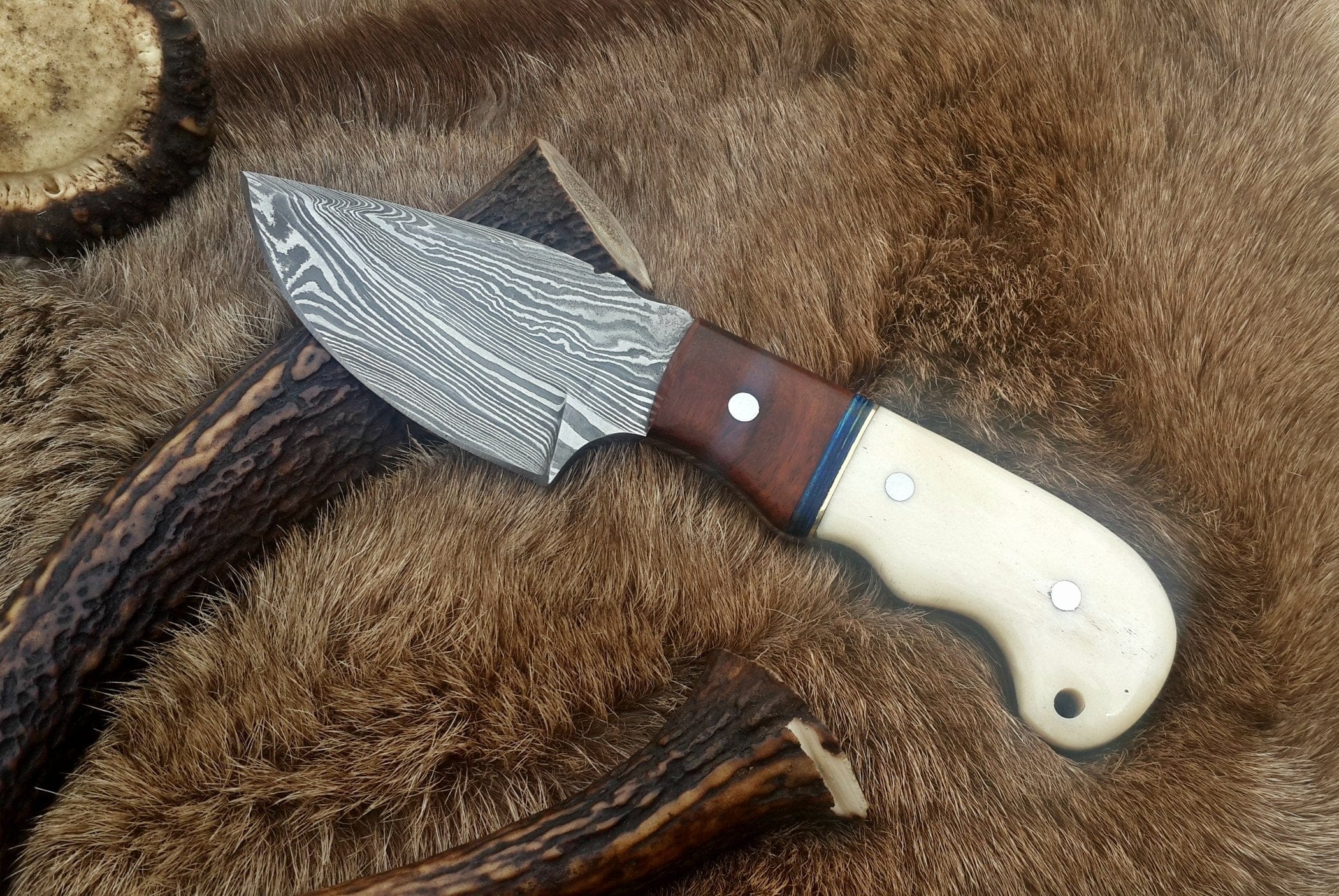 KBS Knives Store Skinning Knives Damascus Steel Drop Point Skinning Knife with Bone and Rosewood Handle – 7 Inch Overall Length