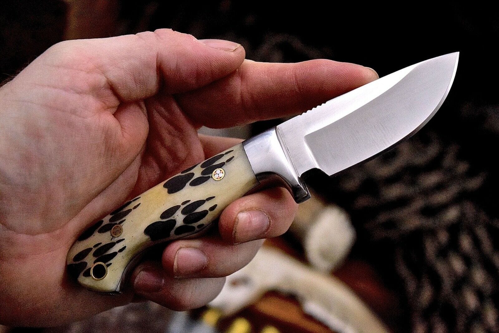 KBS Knives Store Skinning Knives Wolf Paw Hunter’s VG10 Steel Knife – Scrimshaw Bone Handle