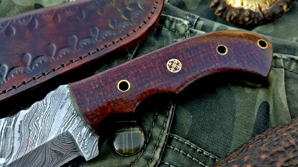 KBS Knives Store Tracker Knife Custom Handcrafted Damascus Steel Tops Tracker Knife - Ideal for Survival, Camping & Tactical Use | KBS Knives