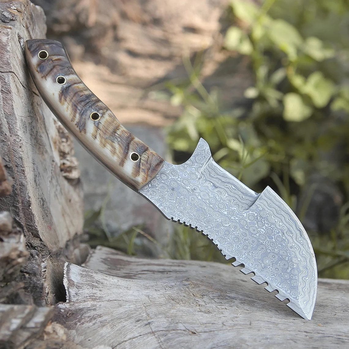 KBS Knives Store Tracker Knife Knife from the Movie Hunted – 10" Damascus Steel with Sheep Horn Handle