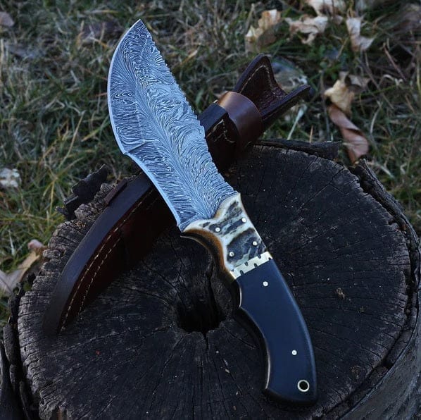 KBS Knives Store Tracker Knife Knife from the Movie Hunted, Damascus Steel Tracker – Featherstrike