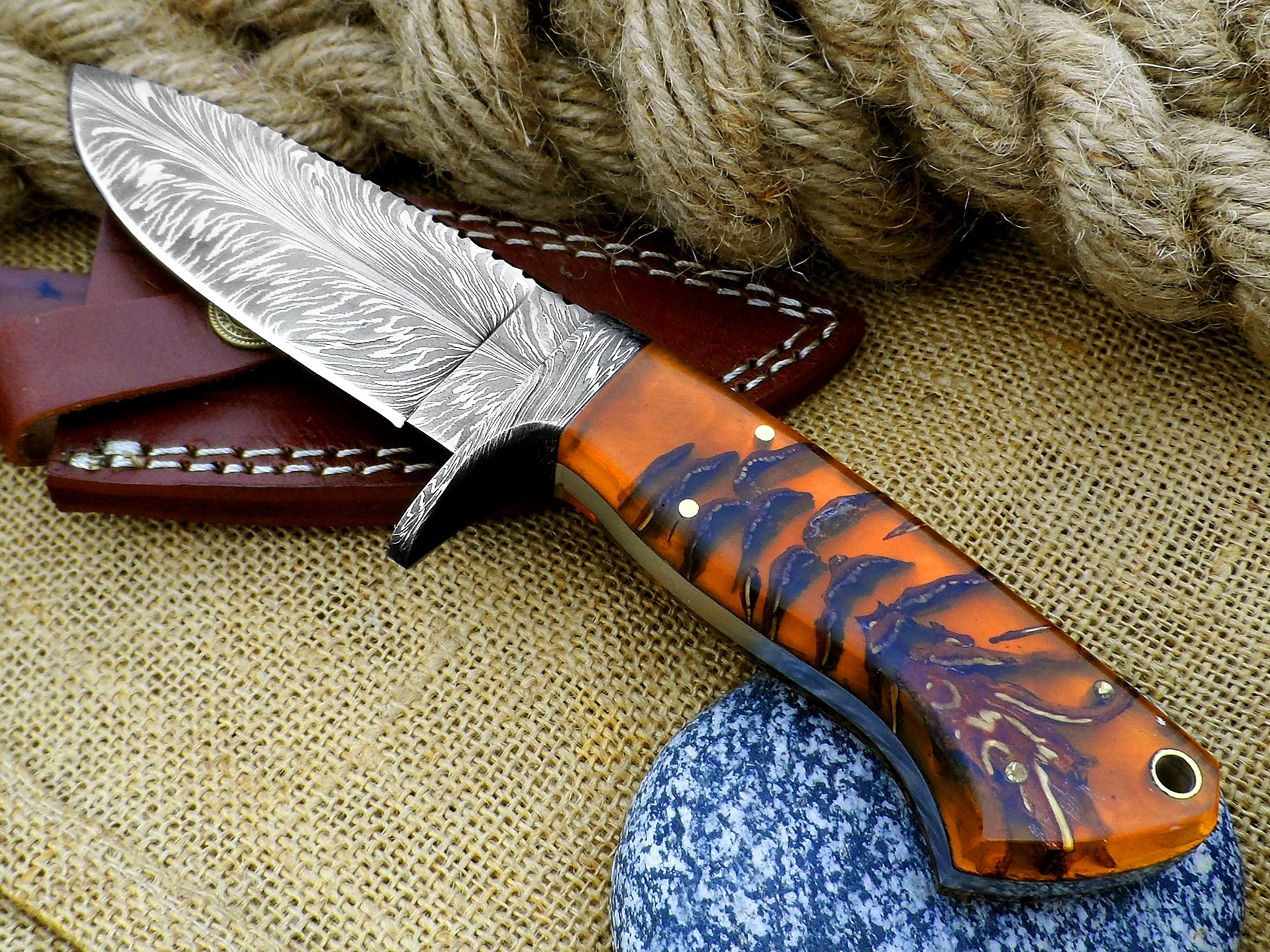 MALIKA KNIVES simple Best Deer Skinning Knife - Feather Damascus Pinecone Handle