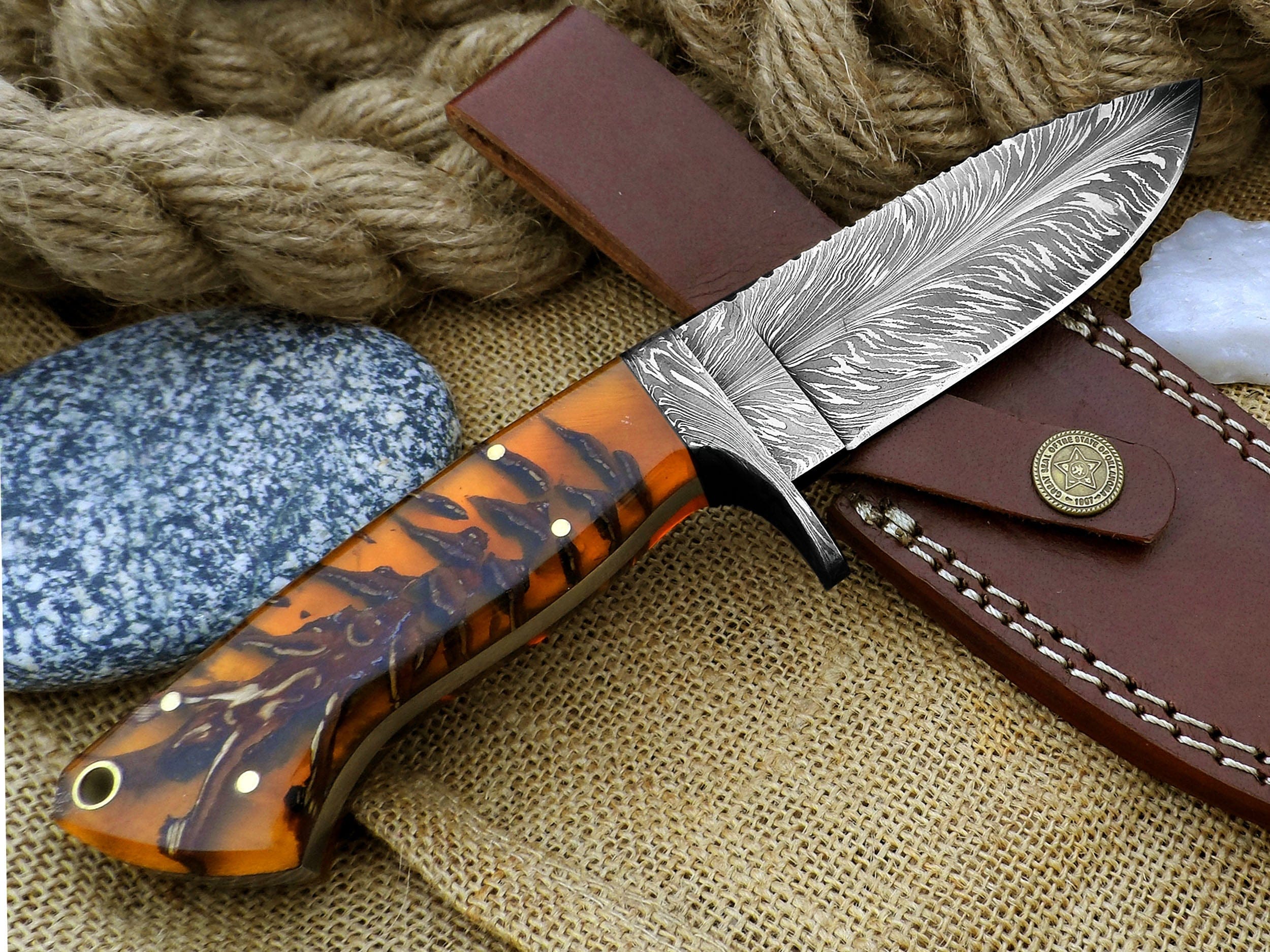 MALIKA KNIVES simple Best Deer Skinning Knife - Feather Damascus Pinecone Handle