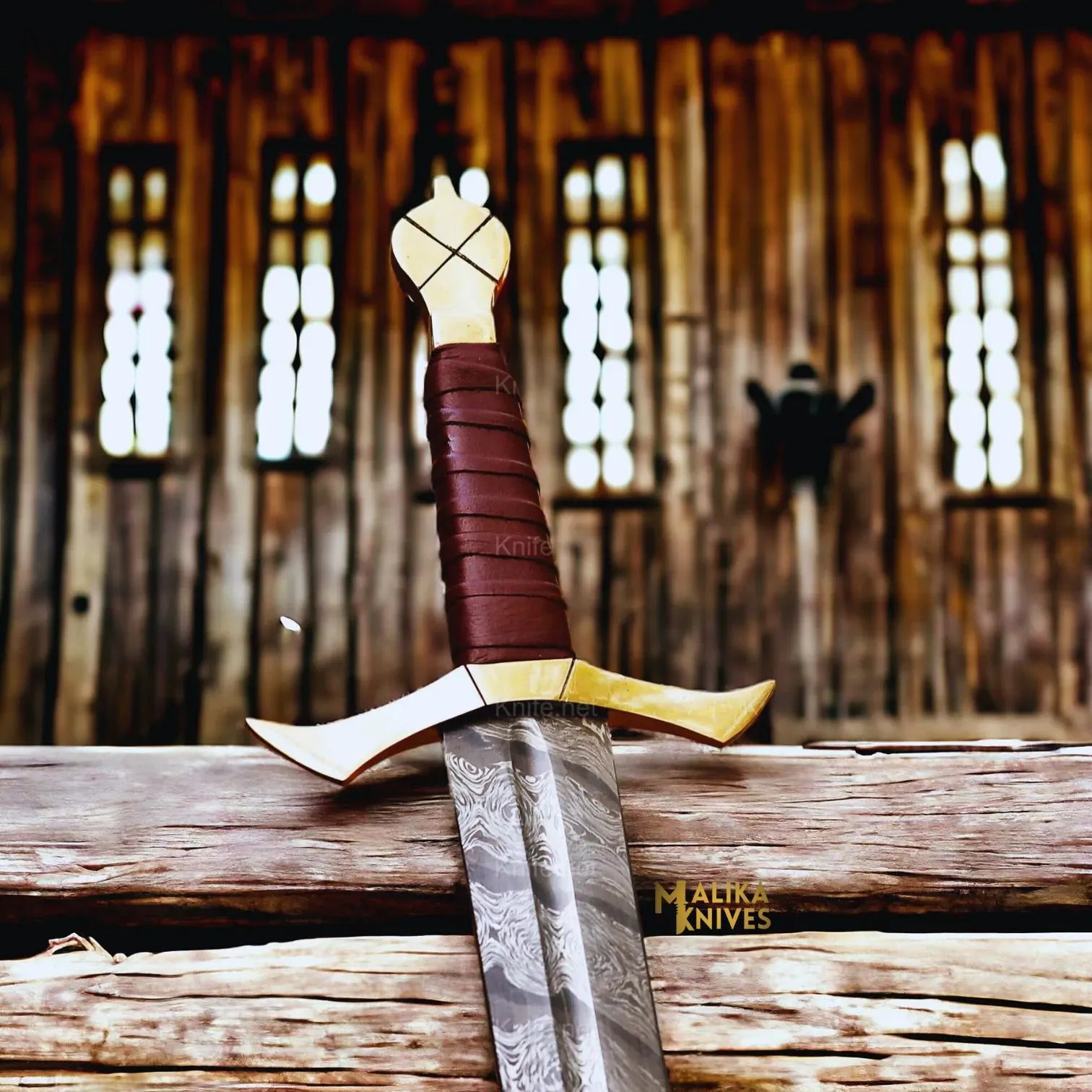 MALIKA KNIVES simple Custom Damascus Crusades sword with Leather sheath-909