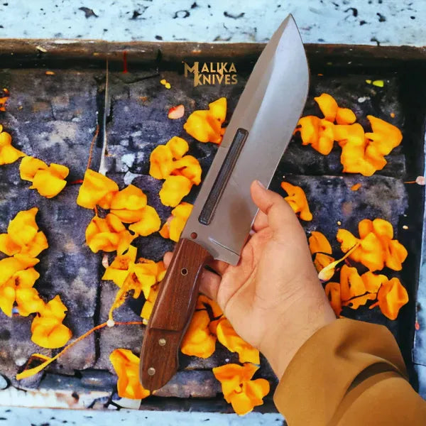 MALIKA KNIVES simple D2 Bowie Knife | Rosewood Handle | Bushcraft Tool.