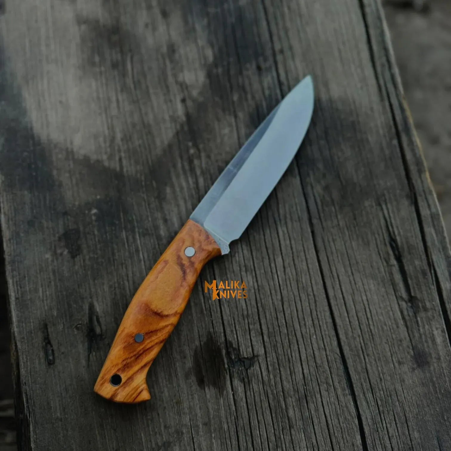 MALIKA KNIVES simple D2 Bushcraft Hunting Knife Walnut Handle