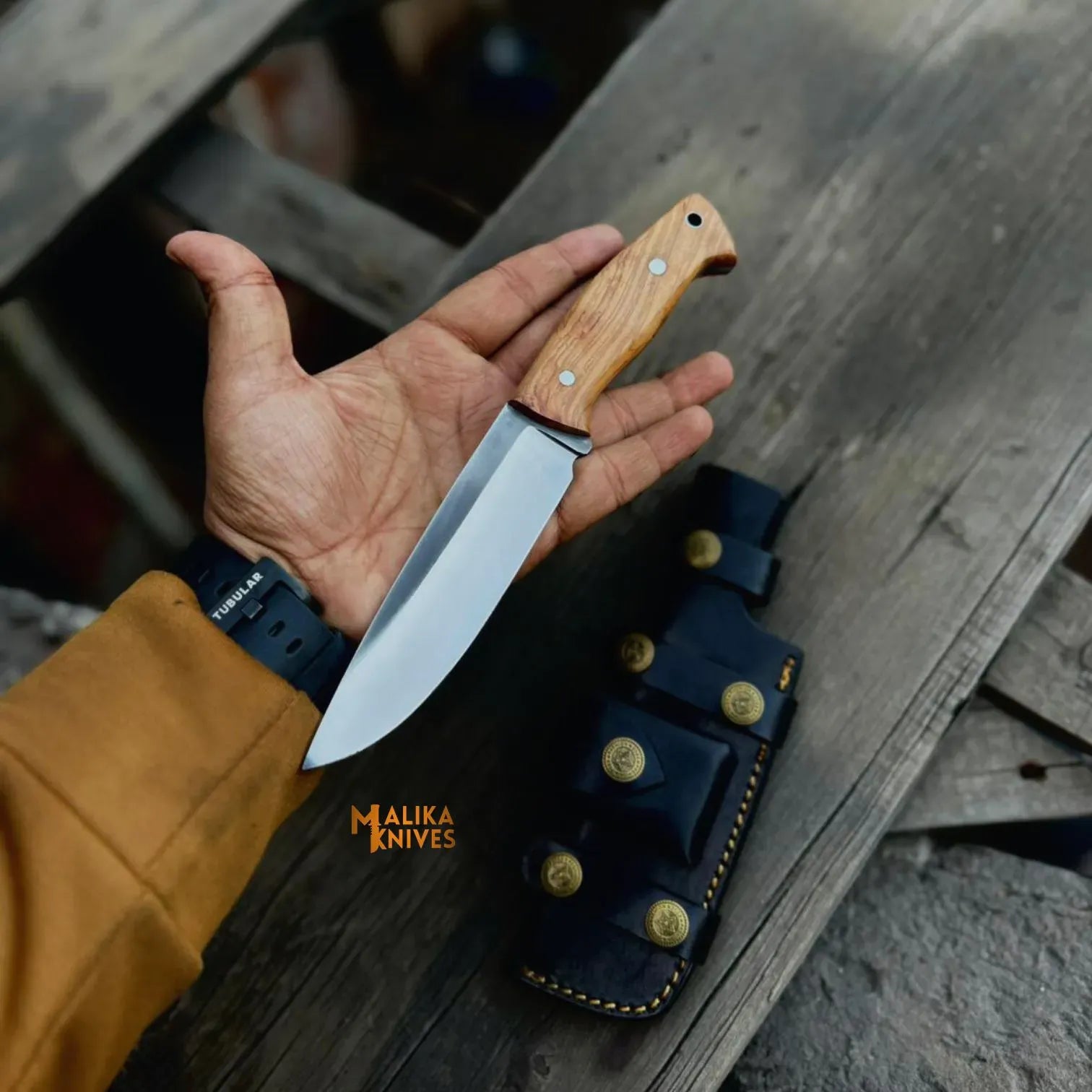 MALIKA KNIVES simple D2 Bushcraft Hunting Knife Walnut Handle