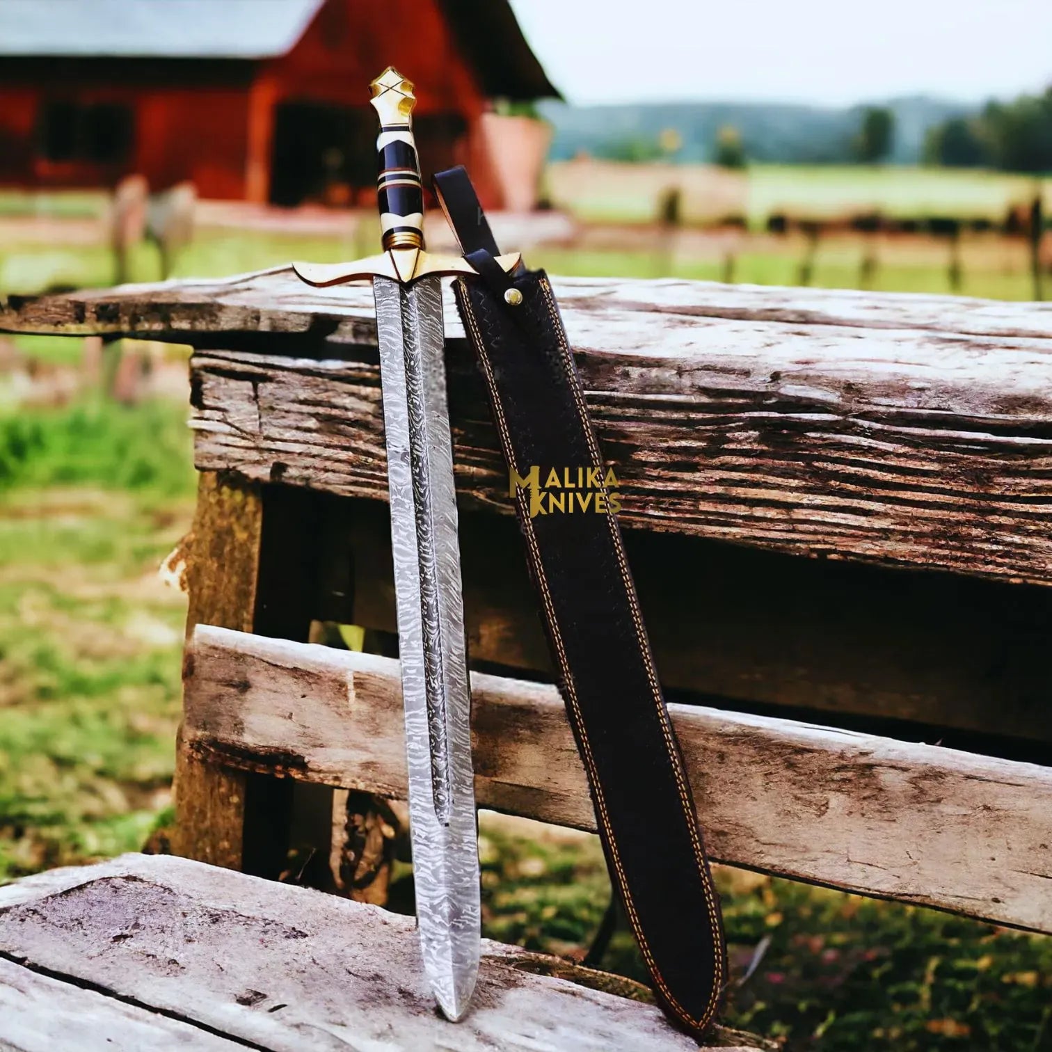 MALIKA KNIVES simple Damascus Battle Medieval sword with Leather sheath-908