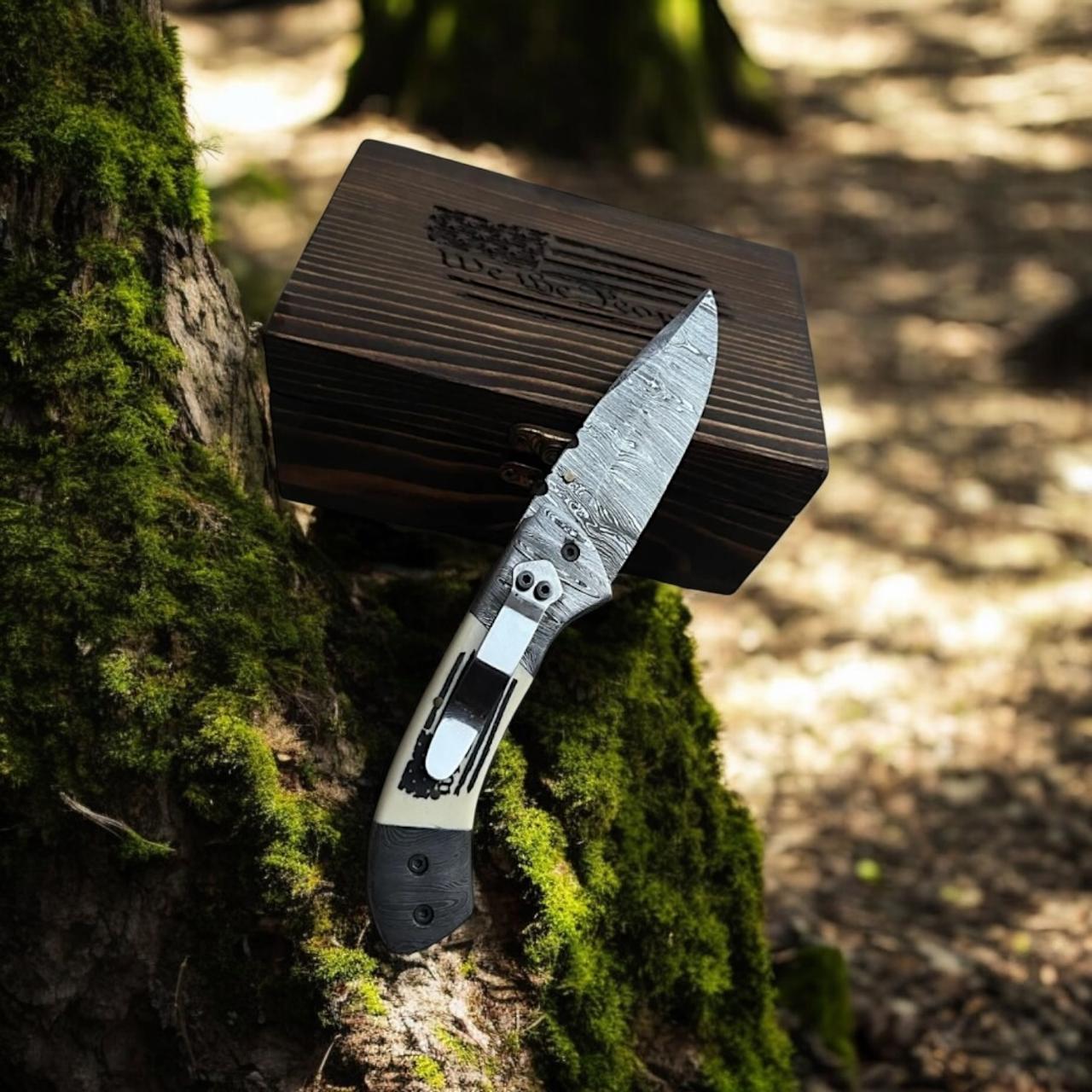 MALIKA KNIVES simple Damascus Folding Knife with Camel Bone Handle | Hand-Engraved People’s Flag | EDC Knife with Gift Box