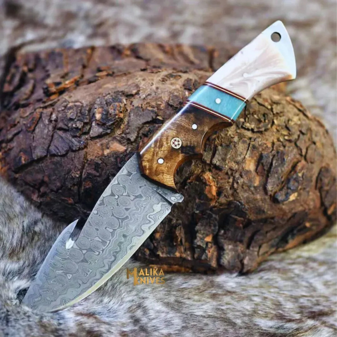 MALIKA KNIVES simple Damascus Gut Hook Hunting Knife Wood Resin Handle