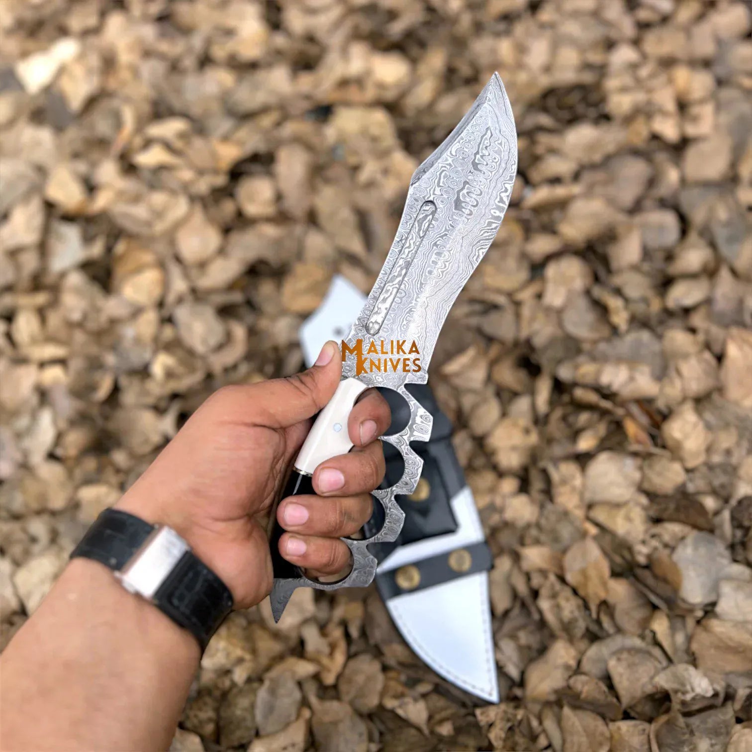 MALIKA KNIVES simple Damascus Knuckle Bowie Knife Resin Handle Leather Sheath