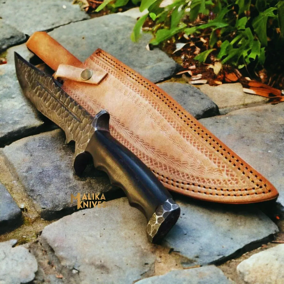 MALIKA KNIVES simple Handforged Damascus Bowie Knife Micarta Handle