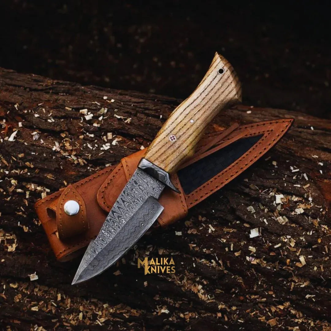 MALIKA KNIVES simple Twist Damascus Hunting Knife with Walnut Handle