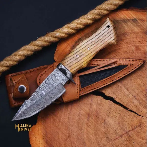 MALIKA KNIVES simple Twist Damascus Hunting Knife with Walnut Handle
