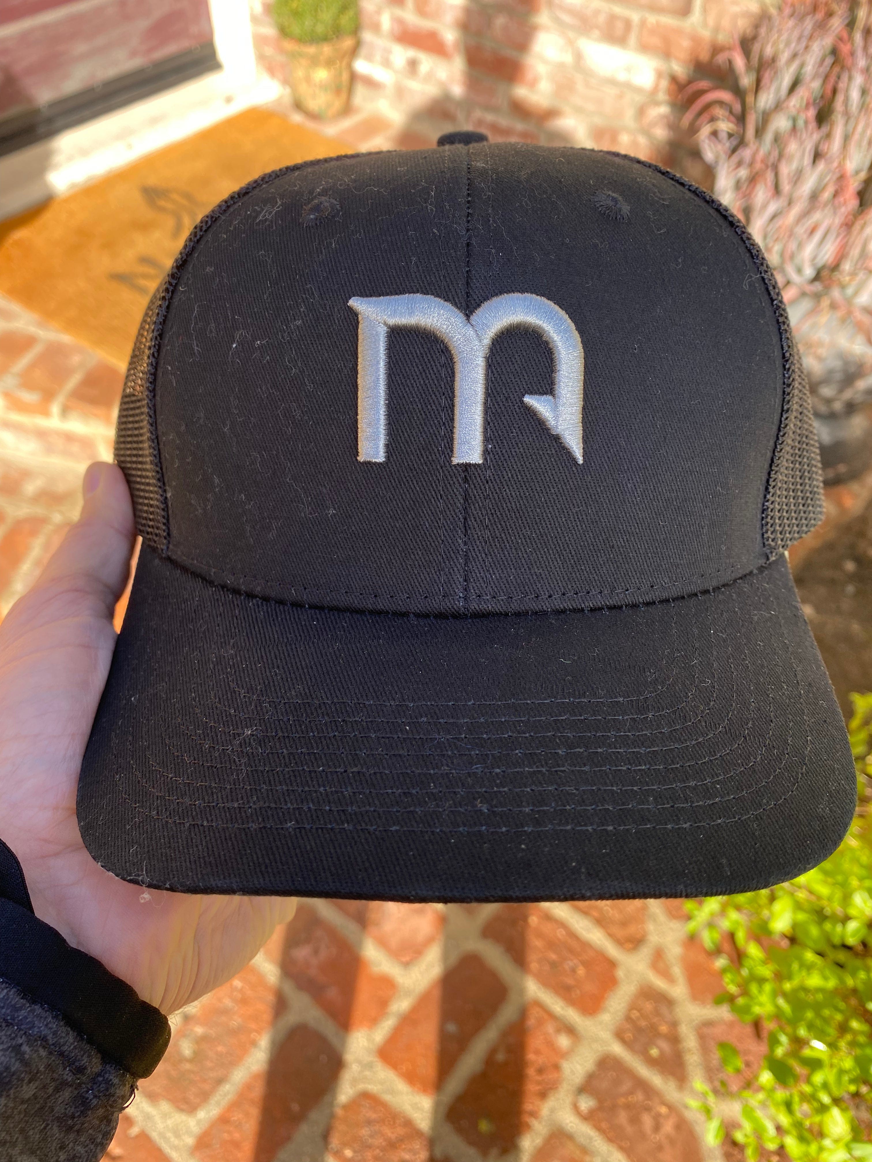 MONSTERBASS Hats Black M Logo Hat