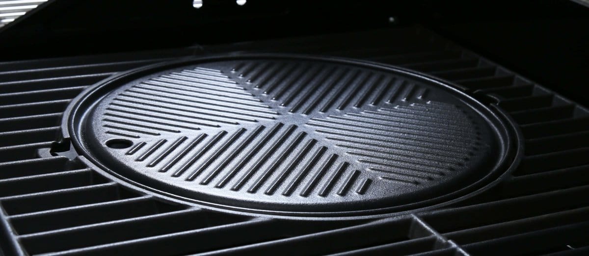 Monument Grills Accessories A200 Round Cast Iron Cooking Plate