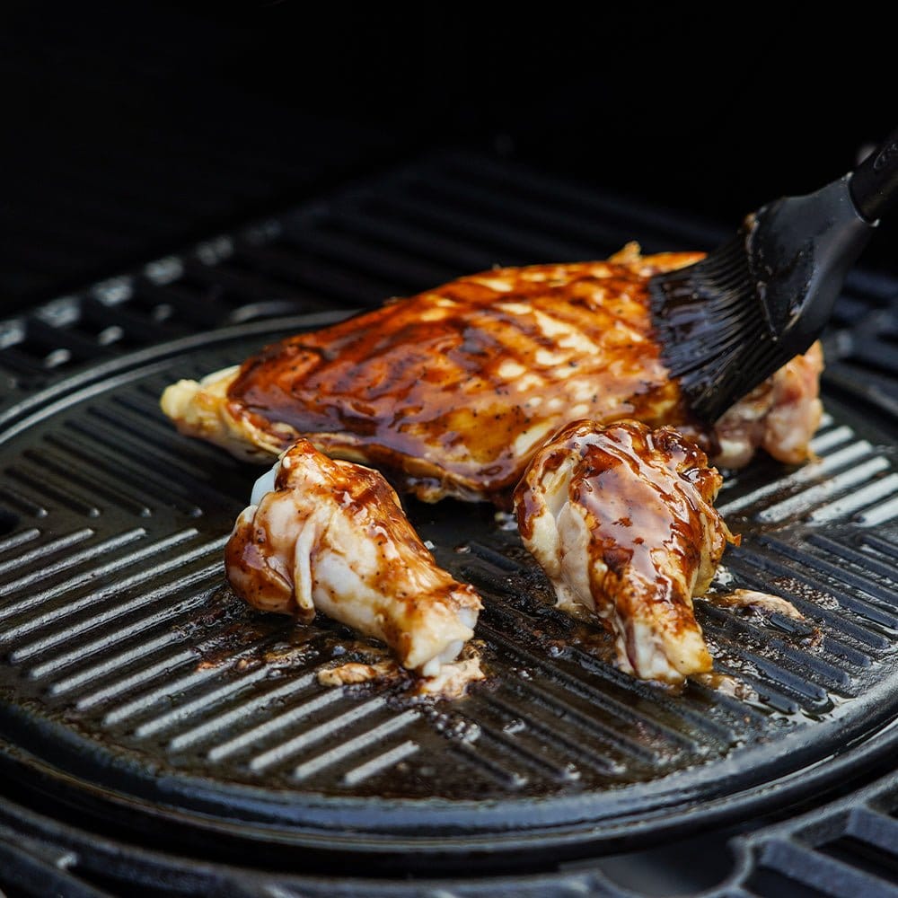 Monument Grills Accessories A200 Round Cast Iron Cooking Plate