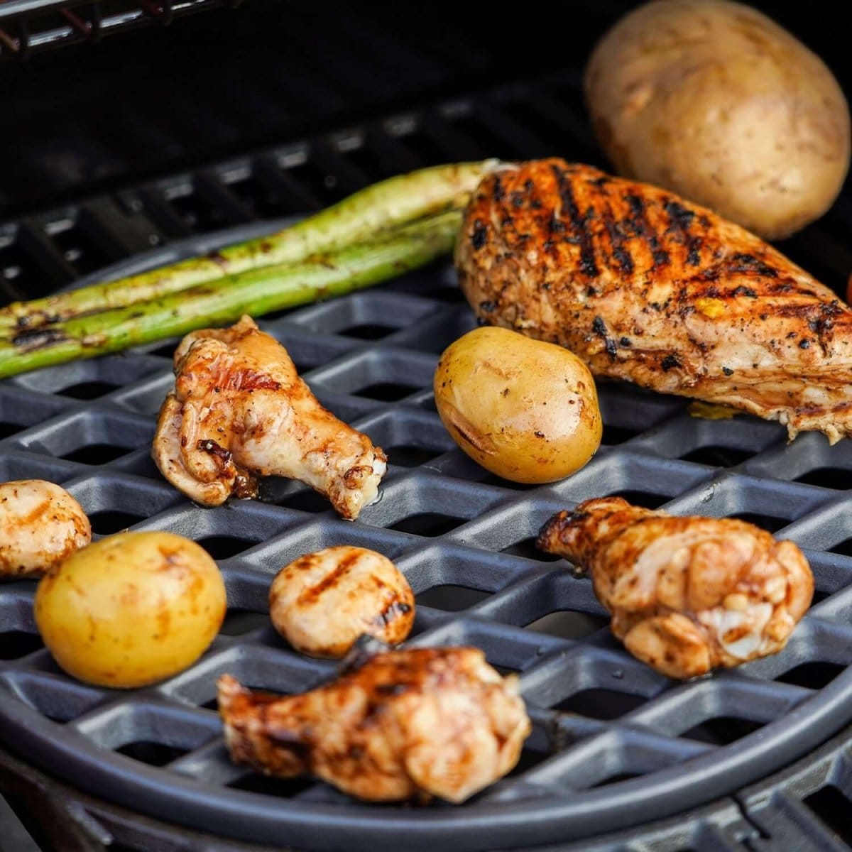Monument Grills Accessories A201 Round Diamond Grid